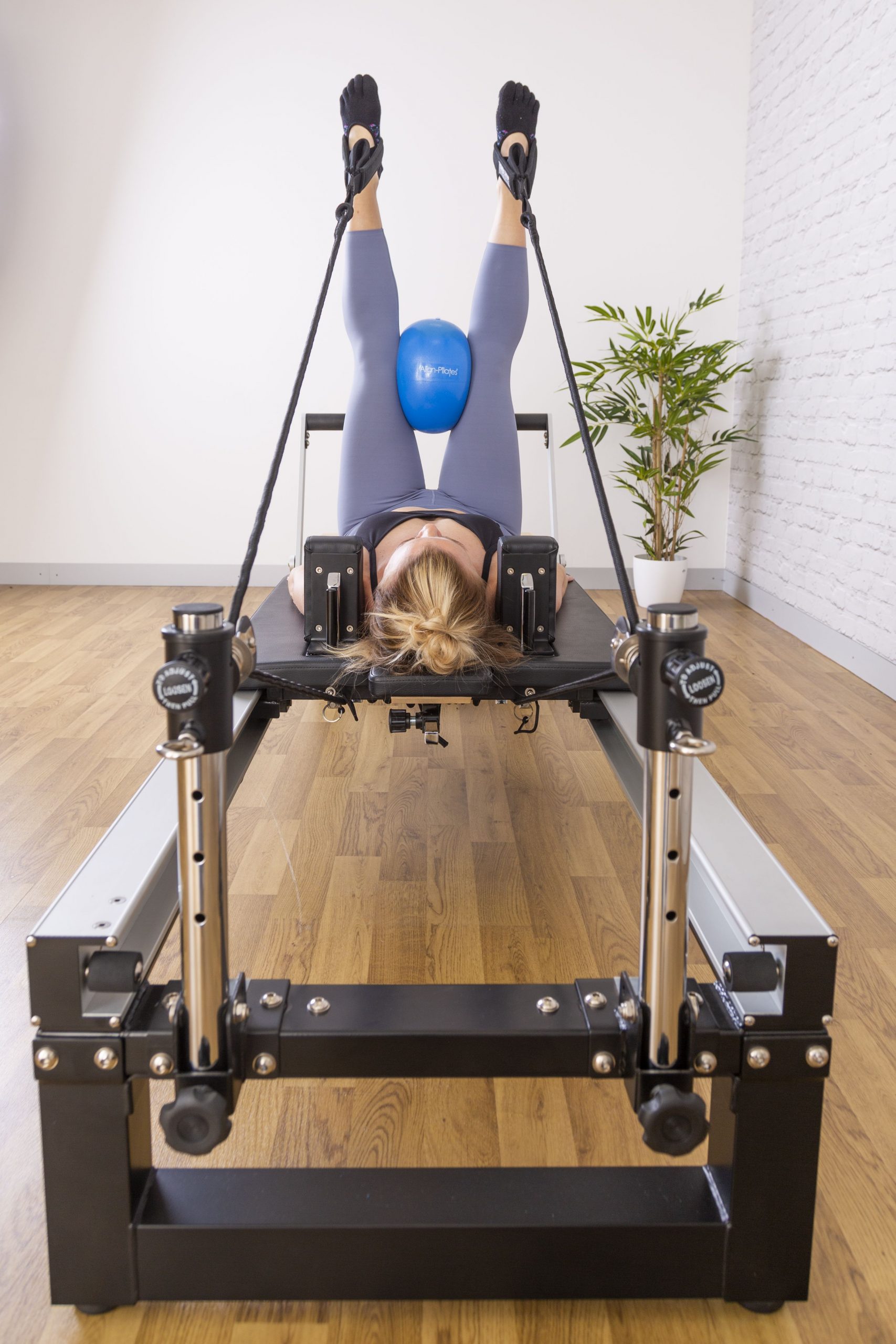 pilates reformer met lage verlengpoten op Yoga-Pilatesshop pilates reformer met lage verlengpoten op Yoga-Pilatesshop