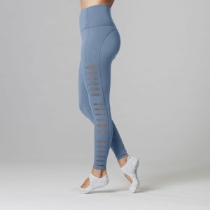 Sportlegging laser cuts van Tavi Noir shop je op Yoga-Pilatesshop!