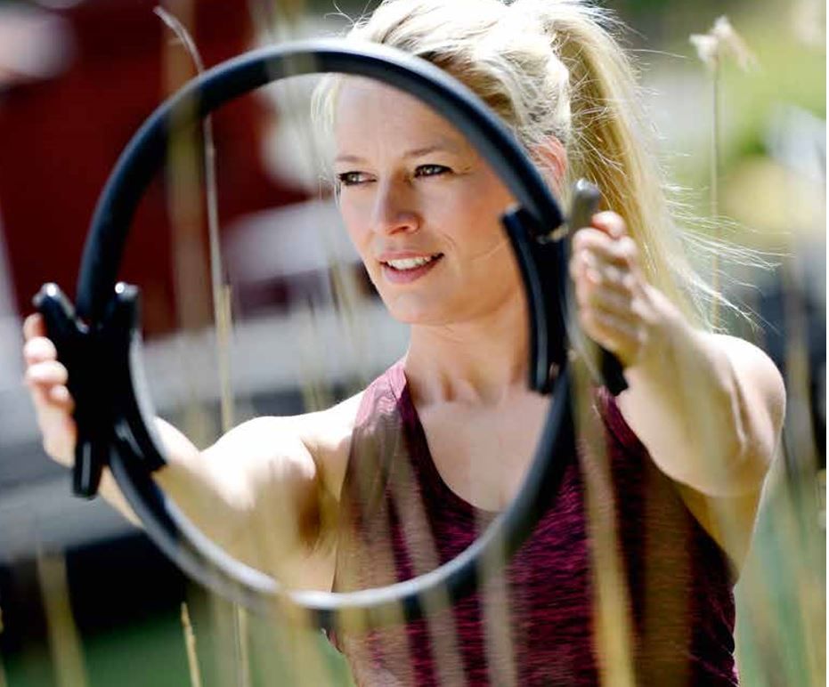 Pilates ring Sissel zwart 38 cm diameter met twee handgrepen en antislip op Yoga-Pilatesshop Pilates ring Sissel zwart 38 cm diameter met twee handgrepen en antislip op Yoga-Pilatesshop