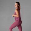 high low tanktop garnet nu verkrijgbaar bij Yoga-Pilatesshop.nl high low tanktop garnet nu verkrijgbaar bij Yoga-Pilatesshop.nl