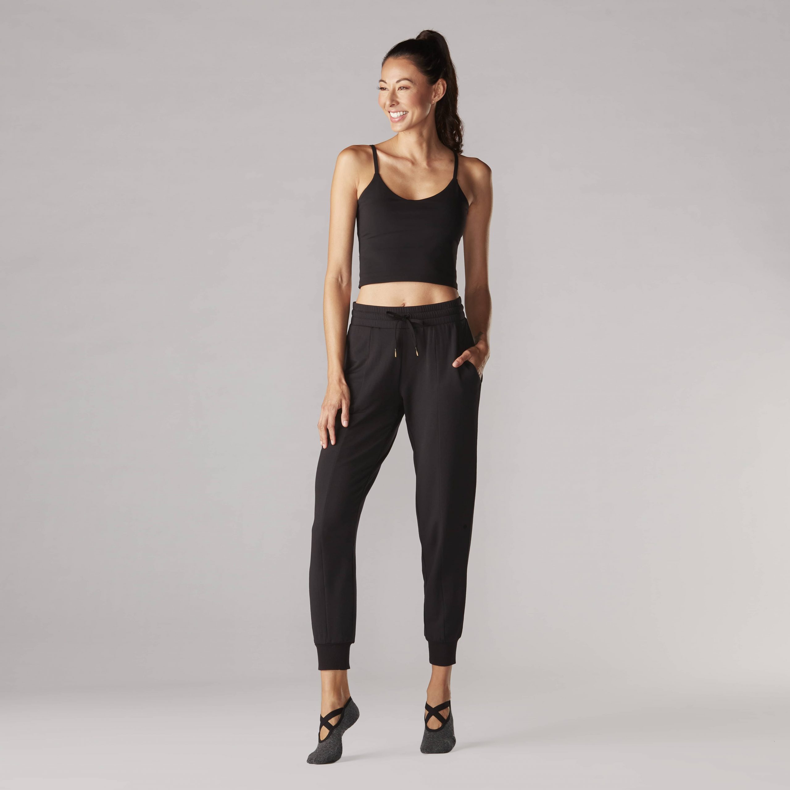 Cozy jogger is nu te koop bij Yoga-Pilatesshop Cozy jogger is nu te koop bij Yoga-Pilatesshop