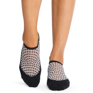 De zwart witte Antislip Sokken Maddie Follow Your Heart van Tavi Noir zijn nu te koop op Yoga-Pilatesshop!