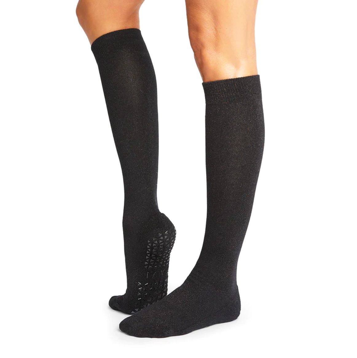 Koop nu de Antislip Sokken Kniesokken in Embers van Tavi Noir. Nu bij Yoga-Pilatesshop Koop nu de Antislip Sokken Kniesokken in Embers van Tavi Noir. Nu bij Yoga-Pilatesshop