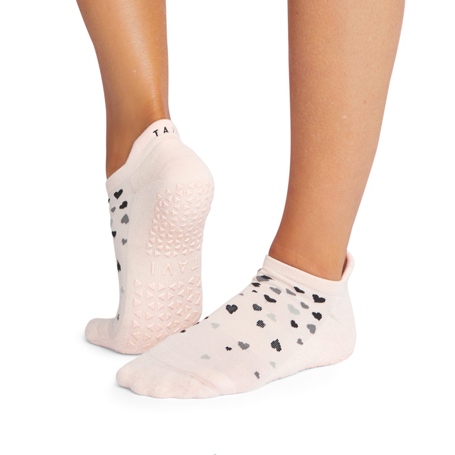 De roze Antislip Sokken Savvy Heart To Heart van Tavi Noir zijn nu te koop op Yoga-Pilatesshop De roze Antislip Sokken Savvy Heart To Heart van Tavi Noir zijn nu te koop op Yoga-Pilatesshop!